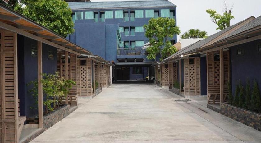 Phattrasom Villa Hua Hin Buitenkant foto